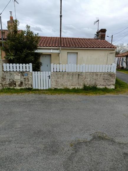 Maison Dans Hameau 6 Km De La Mer 포르닉 외부 사진